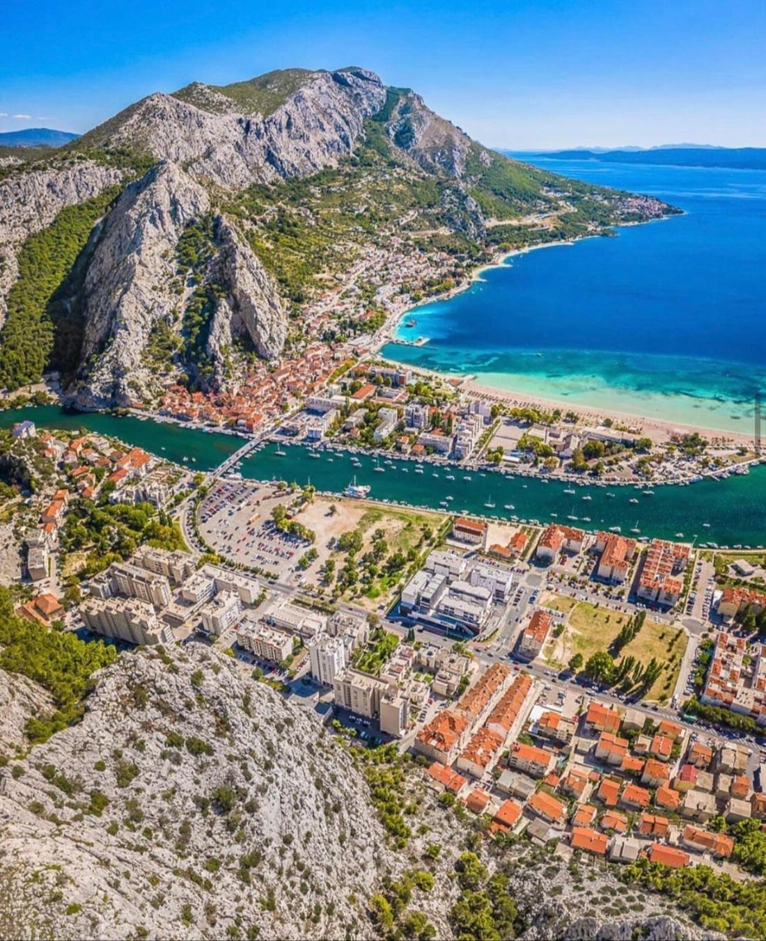 Apartmani Branko Vojnovic Omis Phòng bức ảnh