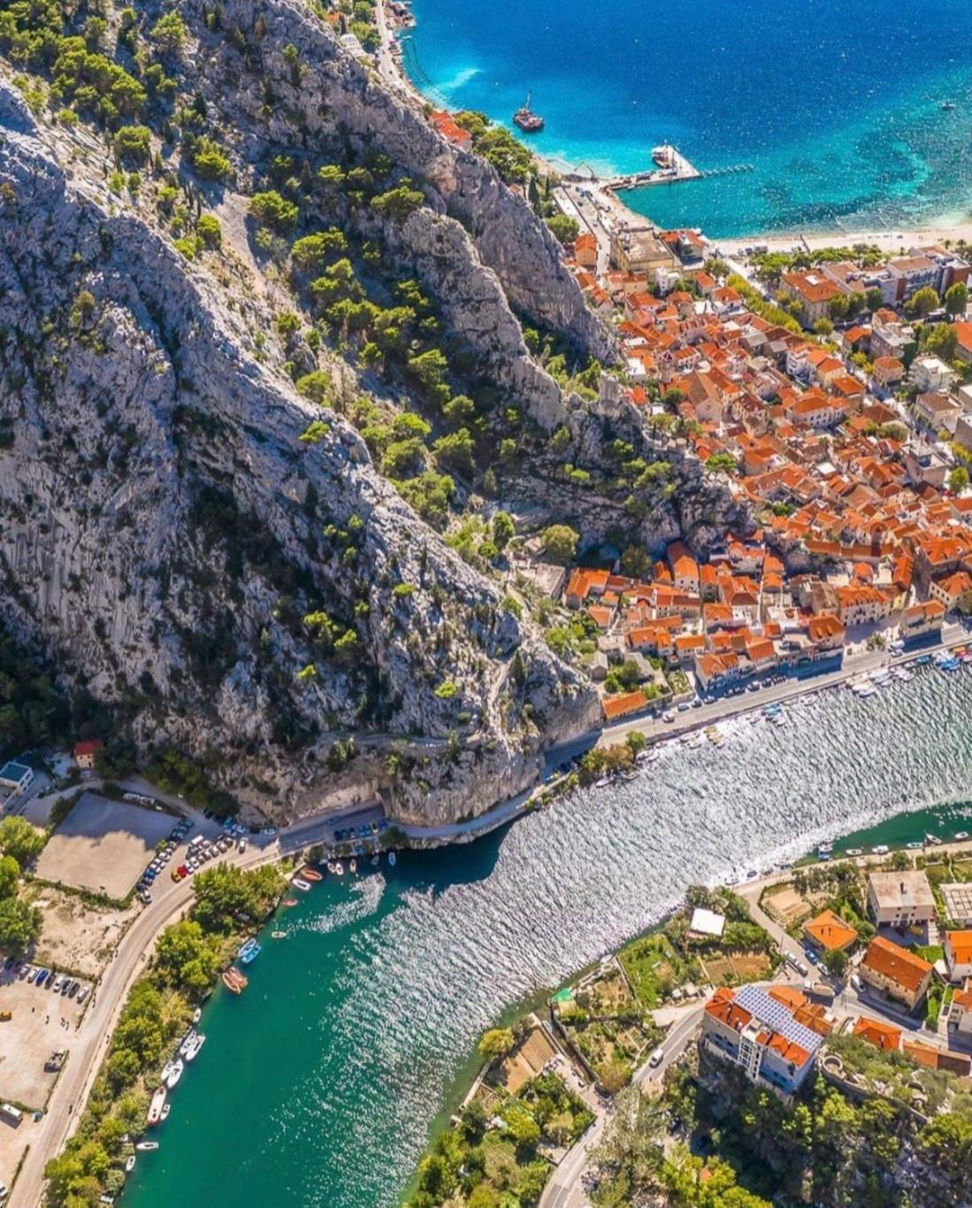 Apartmani Branko Vojnovic Omis Phòng bức ảnh