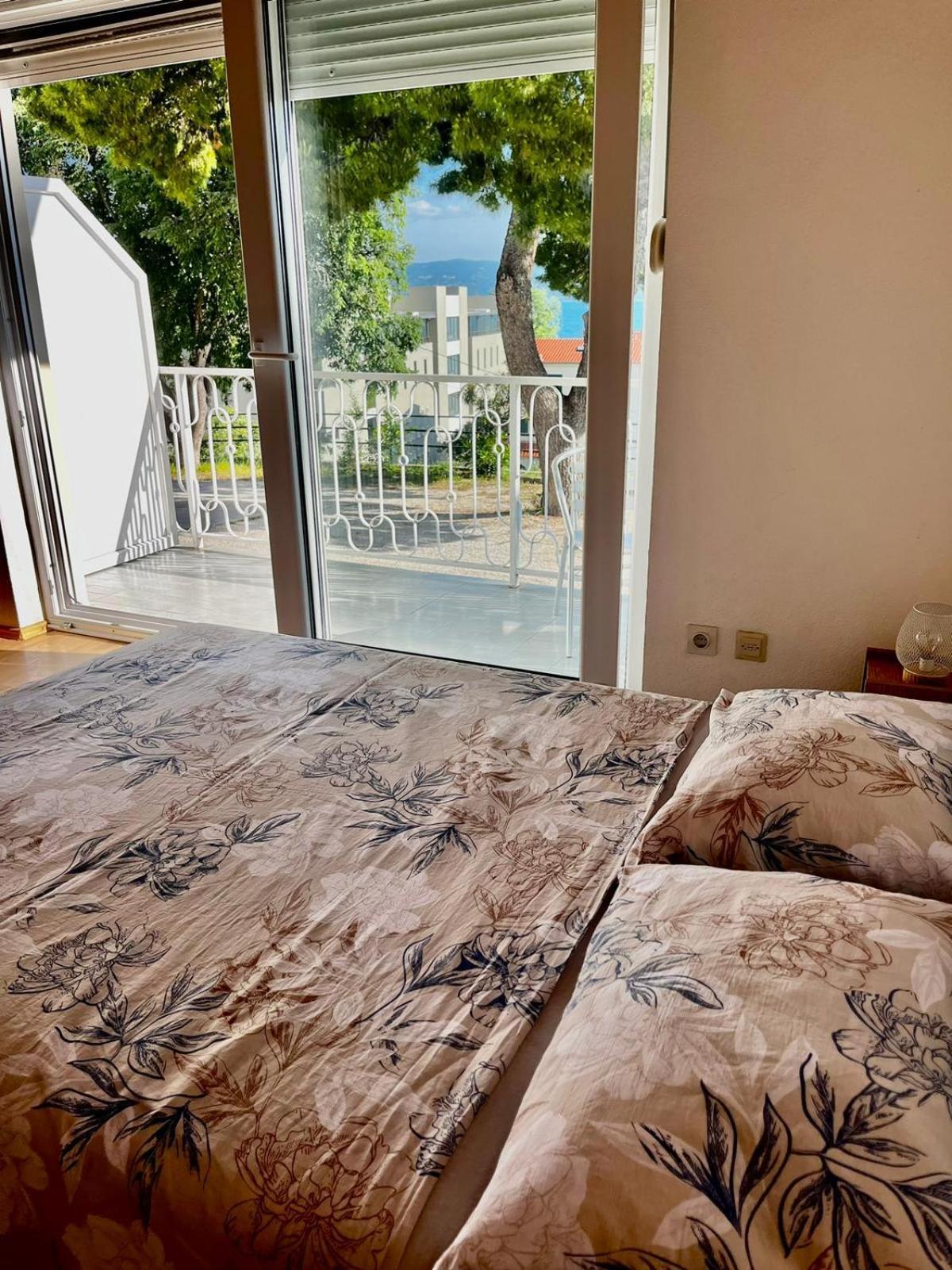 Apartmani Branko Vojnovic Omis Phòng bức ảnh