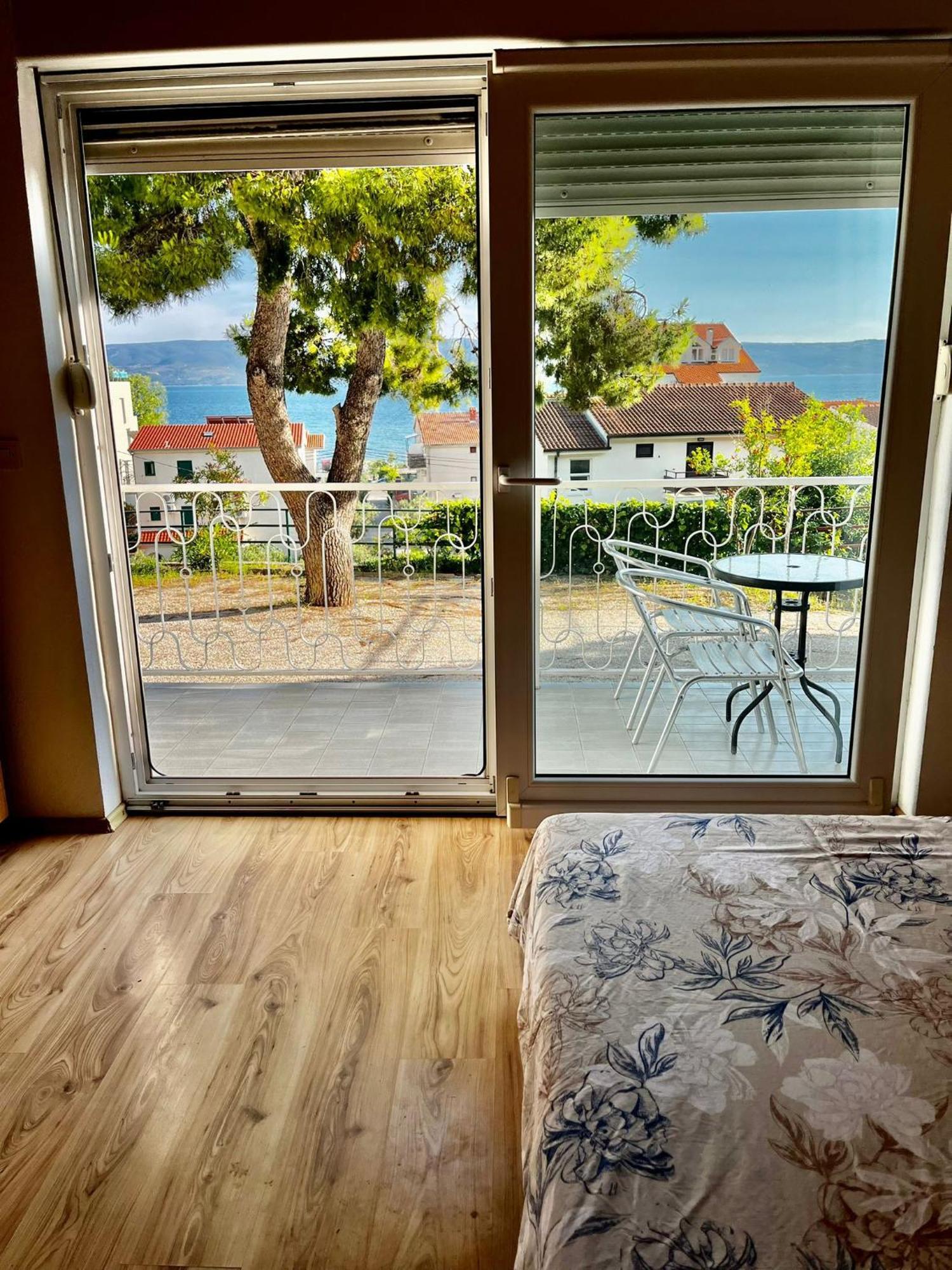 Apartmani Branko Vojnovic Omis Phòng bức ảnh
